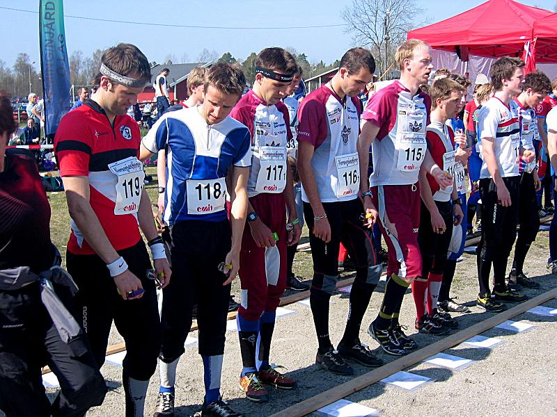 herrene_venter_paa_start.jpg